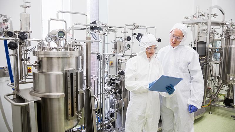Inline process refractometer installation