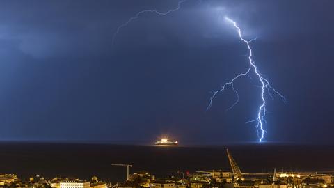 Vaisala flips the switch on one-kilometer accuracy for Global Lightning Dataset GLD360