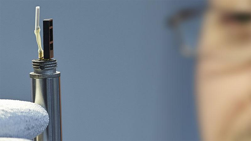 Looking at instrument probe head